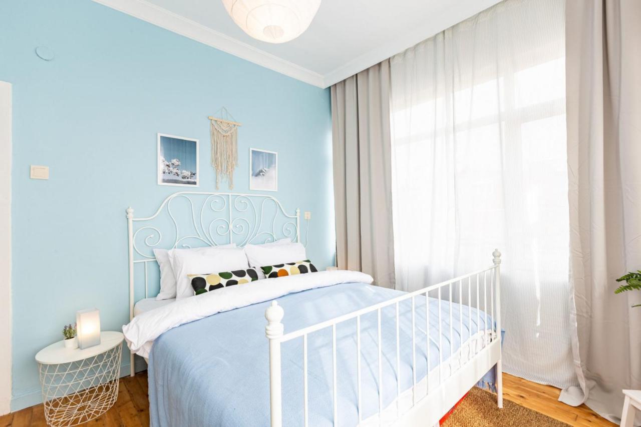 Apartament Colorful Flat With Excellent Location Near Trendy Attractions In Kadikoy Stambuł Zewnętrze zdjęcie